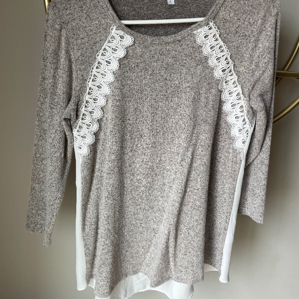 Light sweater with beautiful detailing